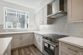 437 Semillon Ln, Santa Rosa, CA 95403