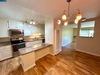 1241 Homestead Ave Unit 213, Walnut Creek, CA 94598