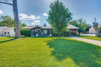1033 Lydick Ln, River Oaks, TX 76114