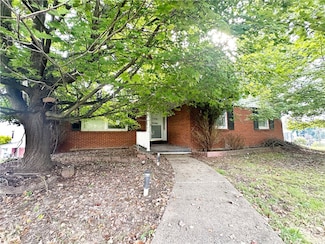 200 Cypress Hill Dr, Pittsburgh, PA 15235