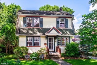 6 Hathaway Place, Glen Ridge, NJ 07028