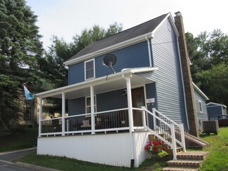 231 S Chestnut St, Mill Hall, PA 17751
