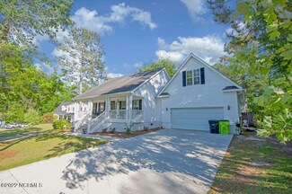 206 Madison Ct, Swansboro, NC 28584