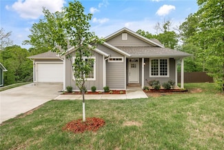 9 Hubert Ln, Bella Vista, AR 72715