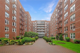 9201 Shore Rd Unit C508, Brooklyn, NY 11209