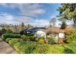 2595 Highland Oaks Dr, Eugene, OR 97405