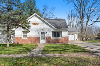 1320 Nazareth Rd, Kalamazoo, MI 49048