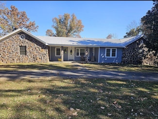 2110 County Road 323, Walnut, MS 38683