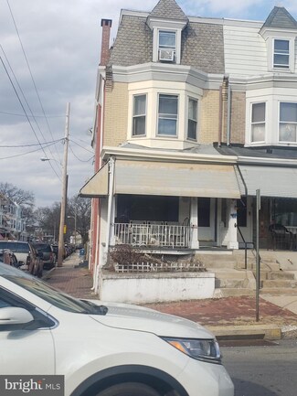 1131 Perry St, Reading, PA 19604