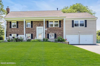 22 Indian Hill Rd, Freehold, NJ 07728