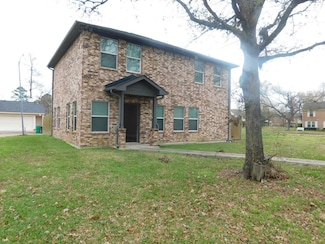 4803 Forest Ct, Baytown, TX 77521