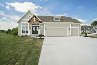1302 NW 104th St, Kansas City, MO 64155
