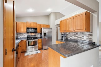 10200 Upper 205th St W, Lakeville, MN 55044