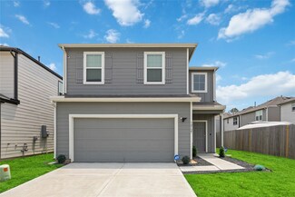 10127 Clearwick St, Houston, TX 77034