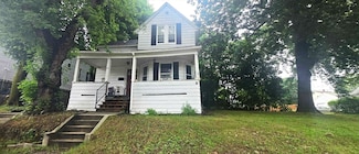 23 Clarendon St, Worcester, MA 01604