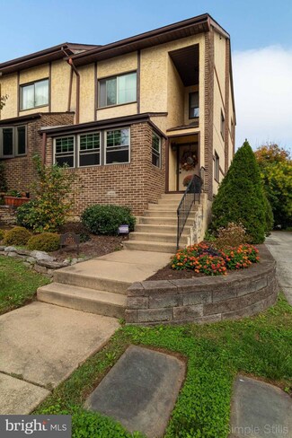 1301 W 10th St, Wilmington, DE 19806