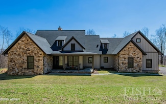 576 Laporte Ave, Eagles Mere, PA 17731
