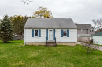 2 Wood Ave, Eliot, ME 03903