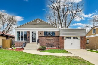 1541 Ostrander Ave, La Grange Park, IL 60526