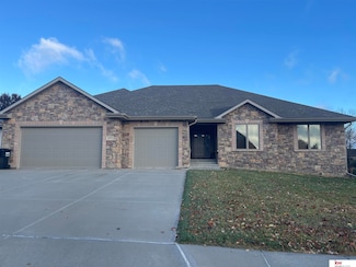 10230 Emiline St, La Vista, NE 68128