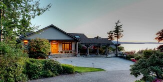 419 S Clarkwood Dr, Bellingham, WA 98225