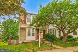 7458 Lone Star Rd, Lorton, VA 22079