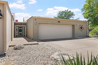 501 Fairway Dr, Kerrville, TX 78028