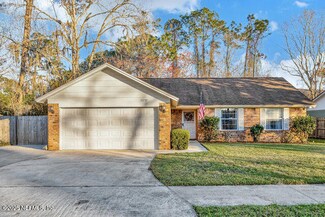 11737 Lake Ride Dr, Jacksonville, FL 32223