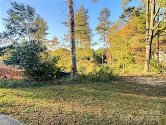 2910 Williams Rd, Matthews, NC 28105