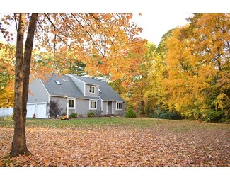 9 Wood St, Jefferson, MA 01522