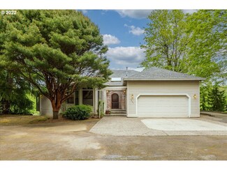 1707 Englewood Dr, Lake Oswego, OR 97034