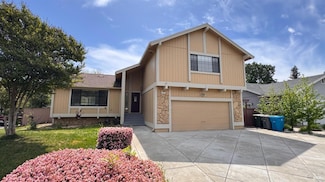 111 Arcadia Dr, Vacaville, CA 95687
