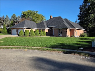 111 Saddle Brook Cir, Butler, PA 16001