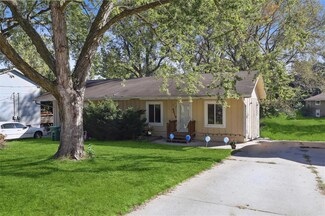 4819 NW 51st St, Des Moines, IA 50310