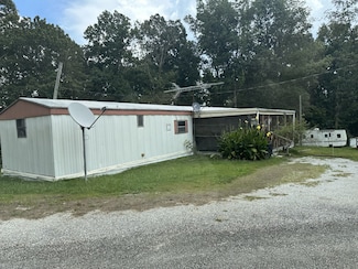 84 Perryville Estate Ln, Parsons, TN 38363