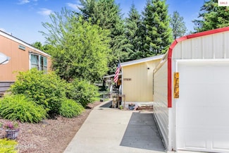17616 W Santiago Cir, Hauser, ID 83854