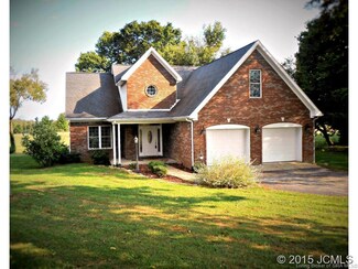 361 Meadow Ln, Hanover, IN 47243