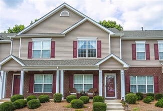 2961 Little Stream Ct, Matthews, NC 28105