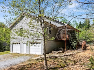 316 Big Raven Ln, Saluda, NC 28773