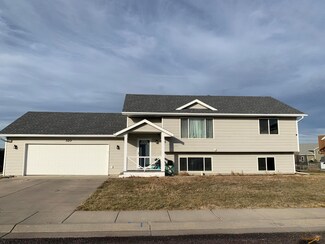 320 Grandeur Ln, Box Elder, SD 57719