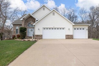 2709 Holly Ct NW, Swisher, IA 52338