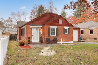 1812 Shady Crest St, Decatur, IL 62521