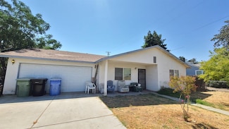 2358 Keith St, Selma, CA 93662