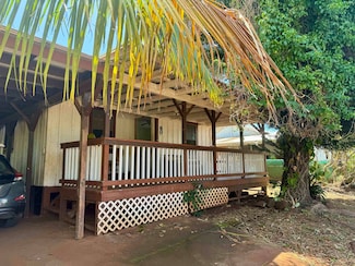 1700 Okana St, Kualapuu, HI 96757