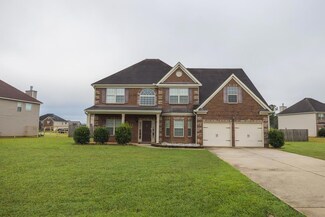 5 Landings Ct, Fort Mitchell, AL 36856