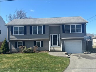 7 Dale Ave, Cranston, RI 02910
