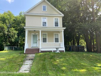 194 Willowcreek Ave, Schenectady, NY 12304