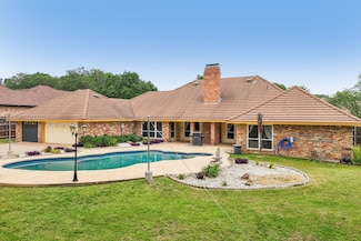 906 Greenbriar Ln, Duncanville, TX 75137