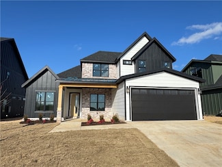 4115 W Murfield Dr, Rogers, AR 72758