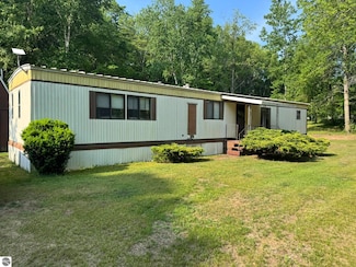 1321 Ziggy Rd, Farwell, MI 48622
